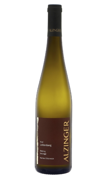 Alzinger Riesling Loibenberg Smaragd bottle